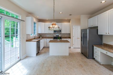 27 Bethpage Drive Montgomery NJ 08558