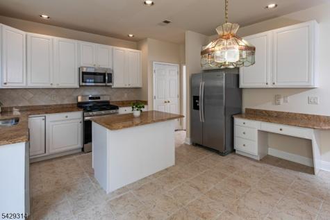 27 Bethpage Drive Montgomery NJ 08558