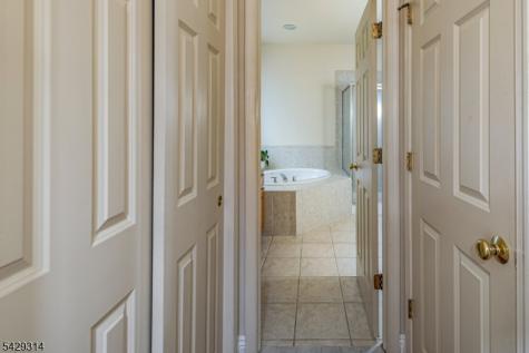 27 Bethpage Drive Montgomery NJ 08558