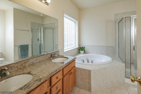 27 Bethpage Drive Montgomery NJ 08558