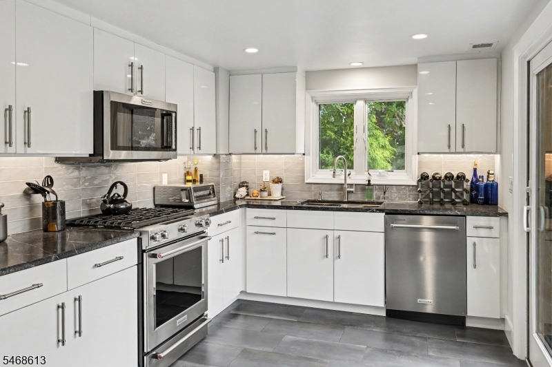 10 Clinton Street Lambertville NJ 08530