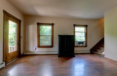 8 Brian Court Pequannock NJ 07440