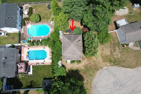 8 Brian Court Pequannock NJ 07440