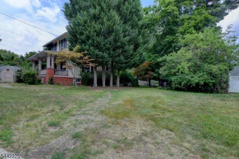 8 Brian Court Pequannock NJ 07440