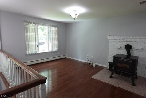 285 Axford Avenue Oxford NJ 07863