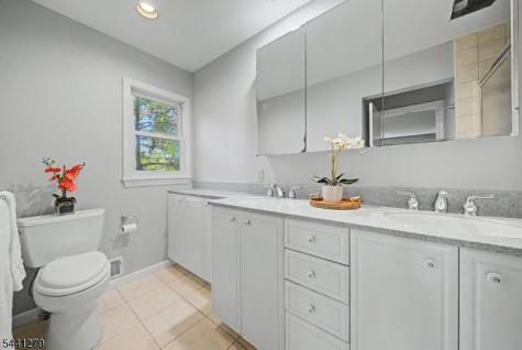 44 Glen Road Mountain Lakes NJ 07046