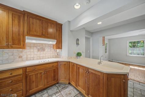 44 Glen Road Mountain Lakes NJ 07046