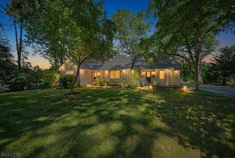 44 Glen Road Mountain Lakes NJ 07046