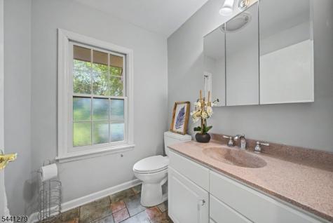 44 Glen Road Mountain Lakes NJ 07046