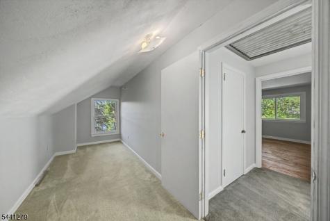 44 Glen Road Mountain Lakes NJ 07046
