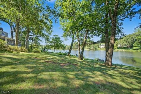 44 Glen Road Mountain Lakes NJ 07046