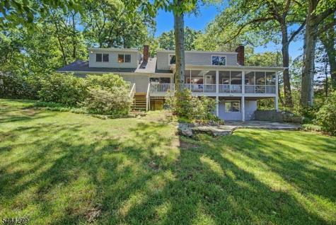 44 Glen Road Mountain Lakes NJ 07046