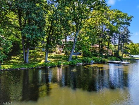 44 Glen Road Mountain Lakes NJ 07046