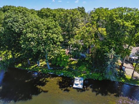 44 Glen Road Mountain Lakes NJ 07046