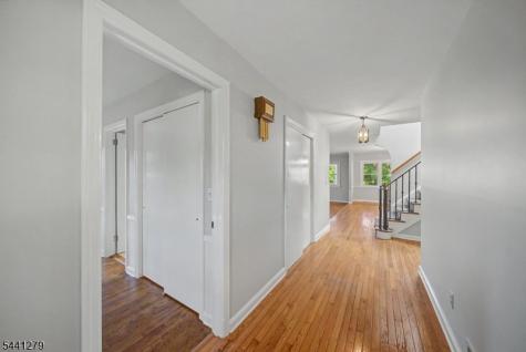 44 Glen Road Mountain Lakes NJ 07046