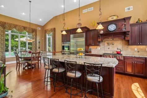 18 Mary Ellen Drive Edison NJ 08820