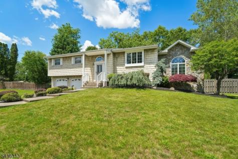 18 Mary Ellen Drive Edison NJ 08820