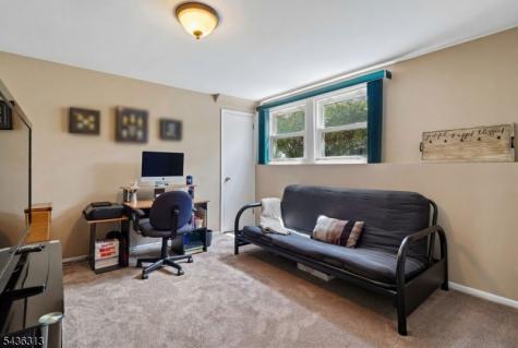 18 Mary Ellen Drive Edison NJ 08820