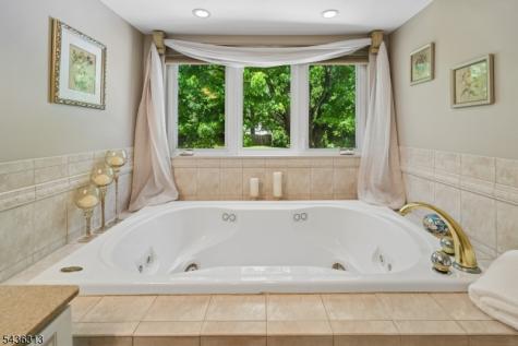 18 Mary Ellen Drive Edison NJ 08820