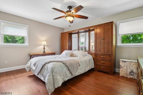 18 Mary Ellen Drive Edison NJ 08820