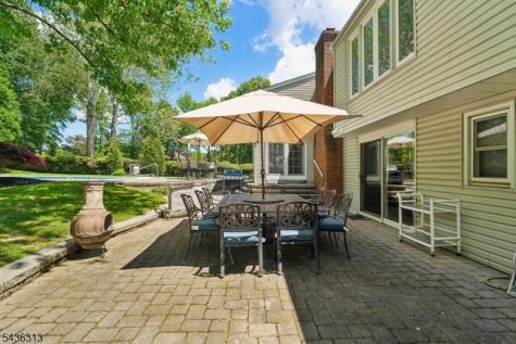 18 Mary Ellen Drive Edison NJ 08820