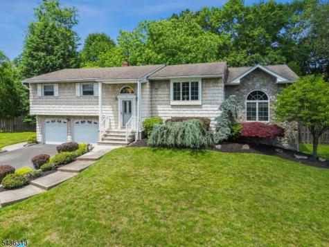 18 Mary Ellen Drive Edison NJ 08820
