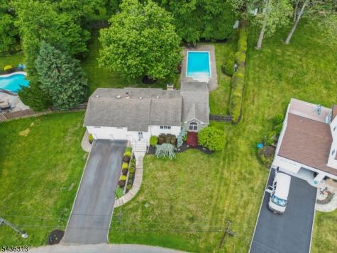 18 Mary Ellen Drive Edison NJ 08820