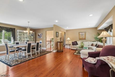 18 Mary Ellen Drive Edison NJ 08820