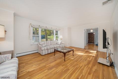 8 Hathaway Drive New Providence NJ 07974