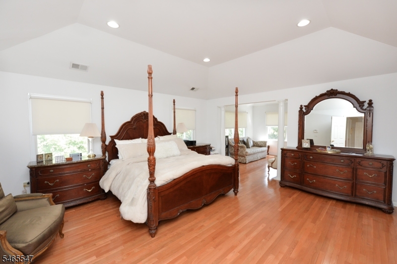 3 Bayberry Lane North Haledon NJ 07508