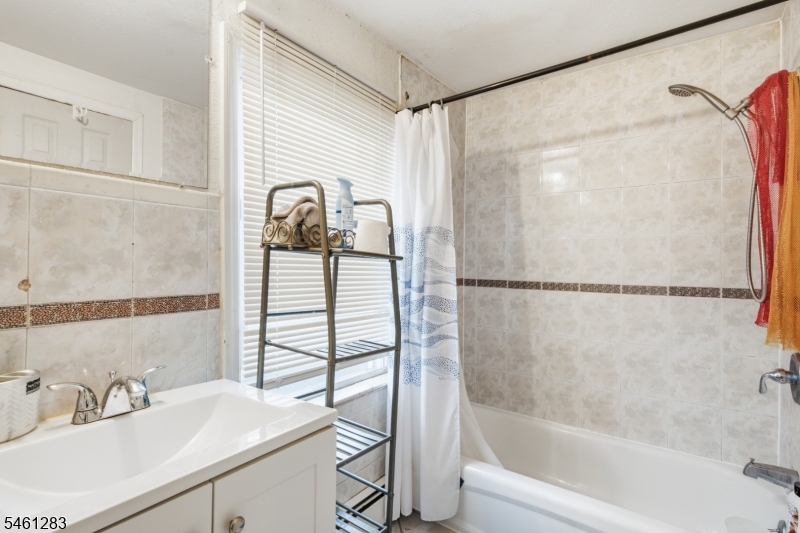 59 Augusta Street Irvington NJ 07111