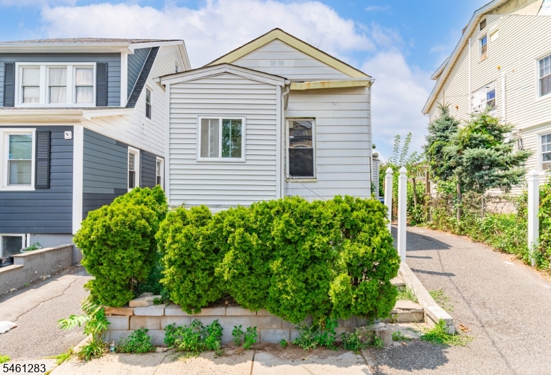 59 Augusta Street Irvington NJ 07111