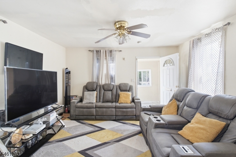 59 Augusta Street Irvington NJ 07111