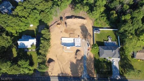53 Mooney Road Roxbury NJ 07852