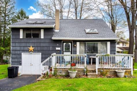 32 Madison Drive Ogdensburg NJ 07439
