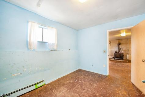 32 Madison Drive Ogdensburg NJ 07439