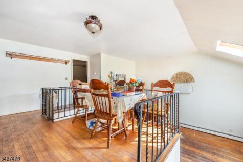 32 Madison Drive Ogdensburg NJ 07439