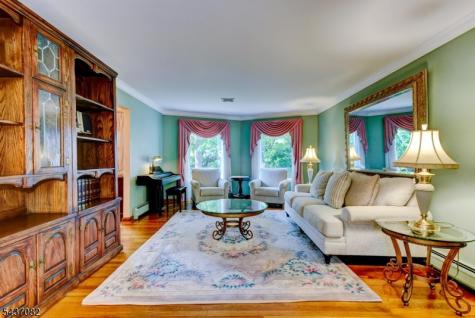 11 Yellow Brick Road Wayne NJ 07470