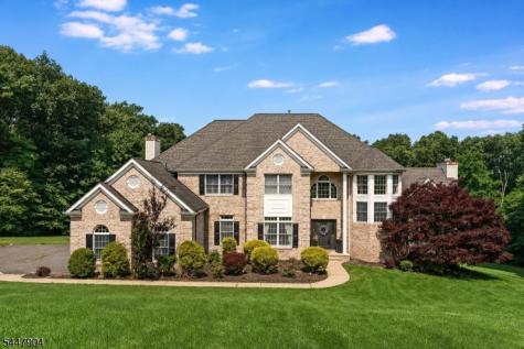 10 Pasha Court Rockaway NJ 07435