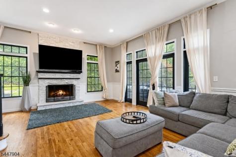 10 Pasha Court Rockaway NJ 07435