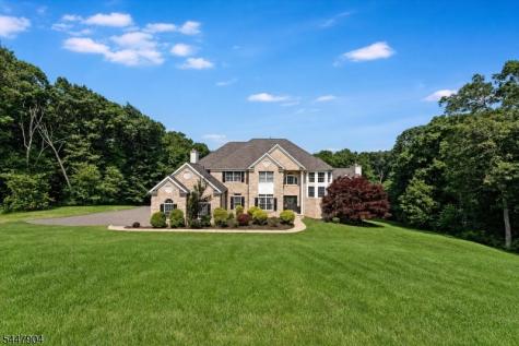 10 Pasha Court Rockaway NJ 07435