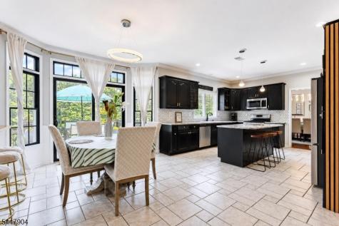 10 Pasha Court Rockaway NJ 07435