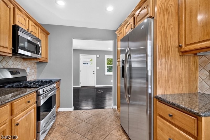 751 Rutherford Avenue Woodbridge NJ 07095