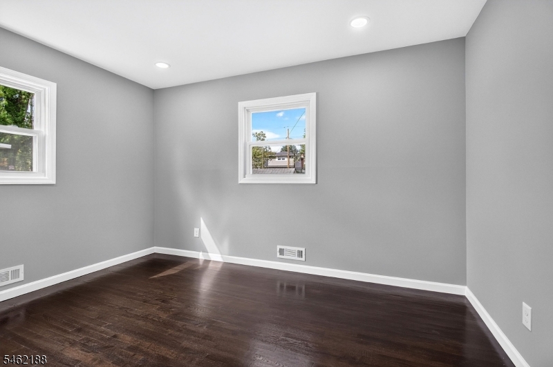 751 Rutherford Avenue Woodbridge NJ 07095
