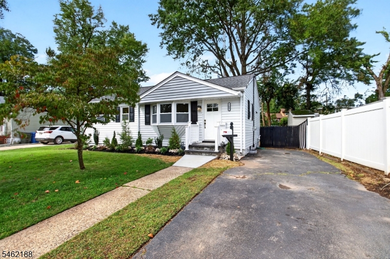 751 Rutherford Avenue Woodbridge NJ 07095