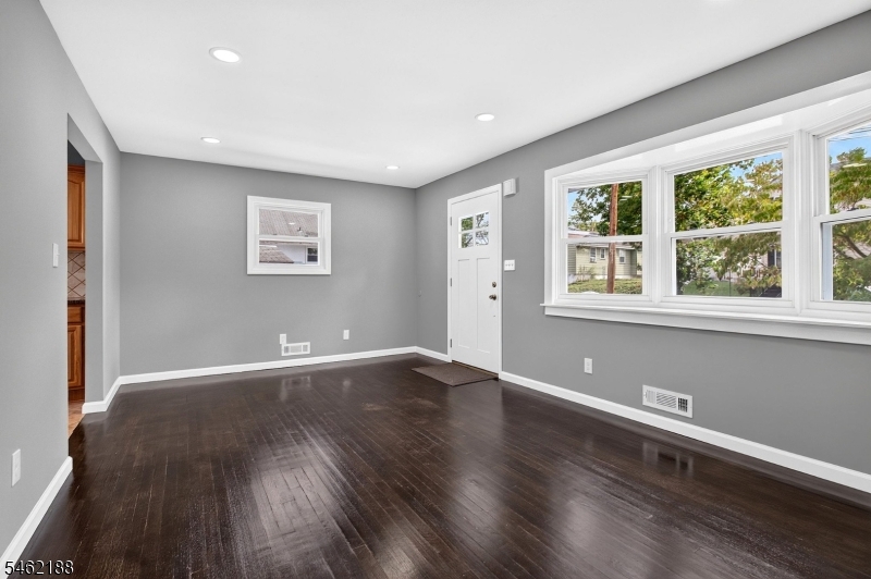 751 Rutherford Avenue Woodbridge NJ 07095