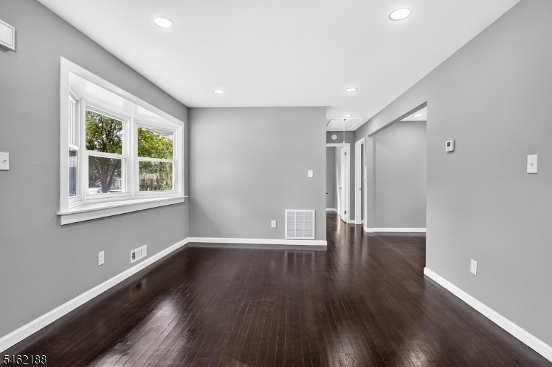 751 Rutherford Avenue Woodbridge NJ 07095