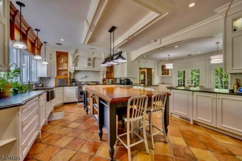 3 Laurel Lane Chester NJ 07930