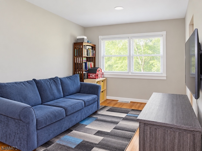 117 Vermont Trail Hopatcong NJ 07843