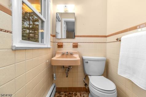 29 Leffler Hill Road Raritan NJ 08822